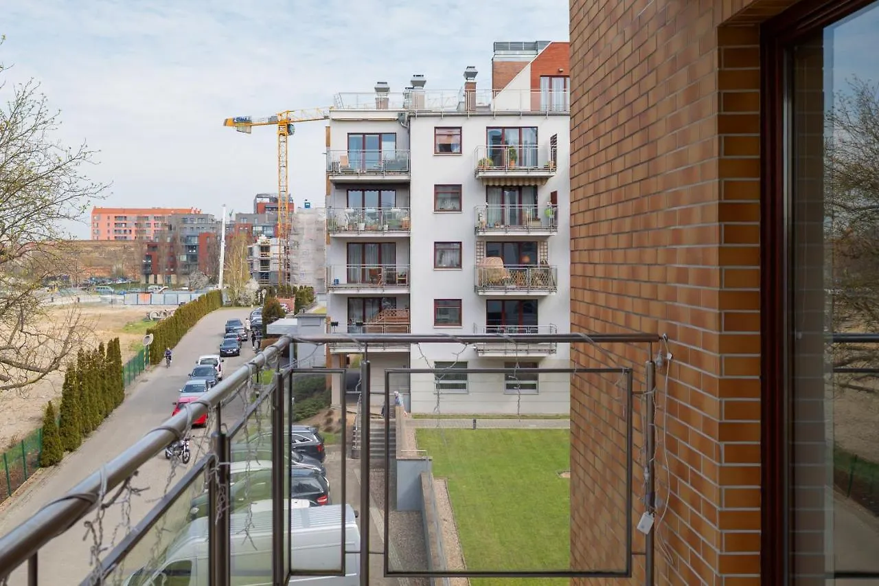 City Center Apartment With Balcony By Noclegi Renters Gdańsk